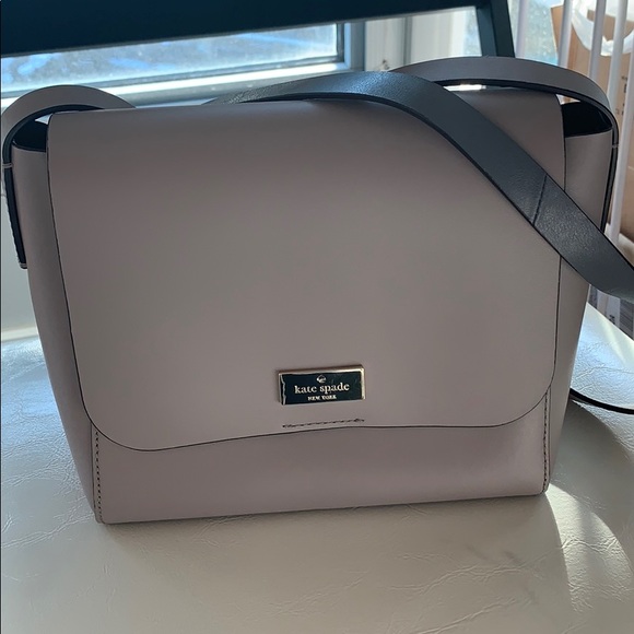 ♠️ Kate Spade Caressa Leather Crossbody Bag - Picture 5 of 9